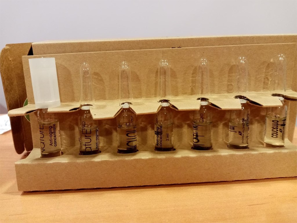 Foto 2 ampollas antiage de Andrea valomo